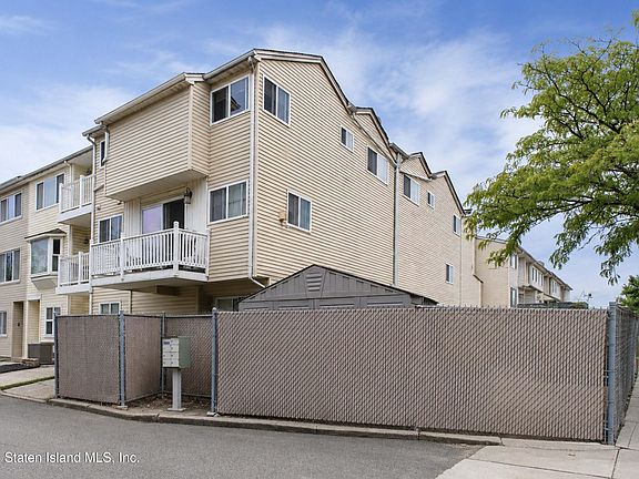 2nd image of 4 Ladd Ave
