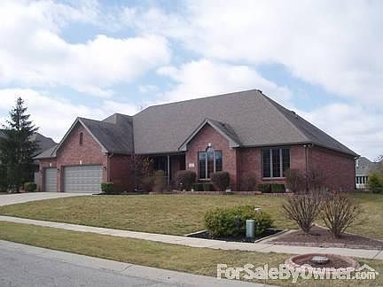 339 Willow Lakes E Blvd., Greenwood, IN
						:
						4 sided brick custom ranch