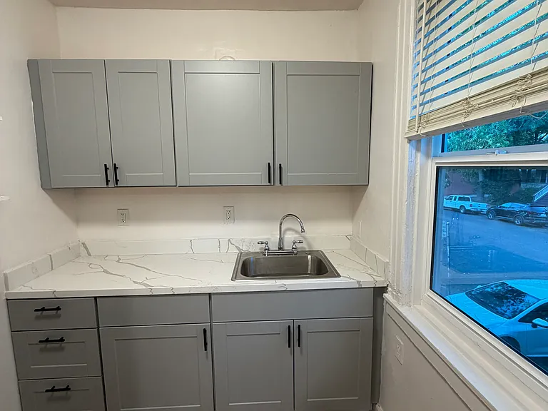 1631 T St #F — Photo 11