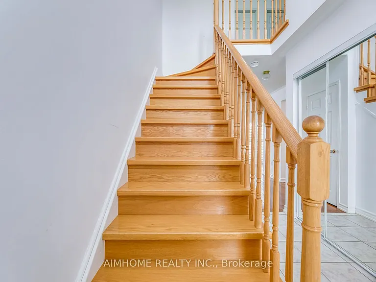 340 Kittridge Rd — Photo 24