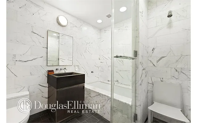 Rented by Douglas Elliman | media 19