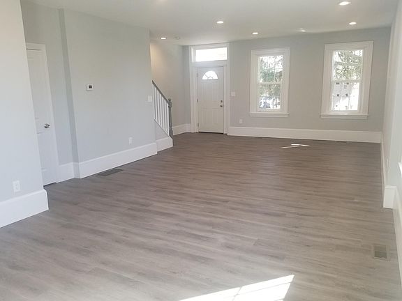 Open concept 1st Floor
