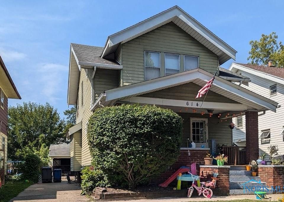 1st image of 614 Hampton Ave