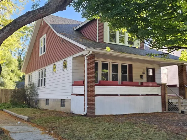 8192 Harding St, Center Line, MI 48015
