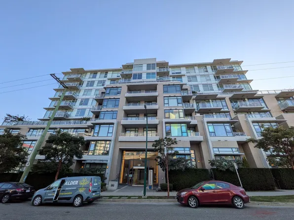 2788 Prince Edward St #805, Vancouver, BC V5T 0C8