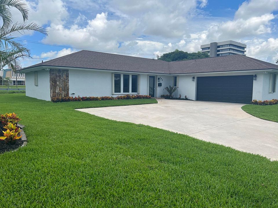 1st image of 331 S Sequoia Drive