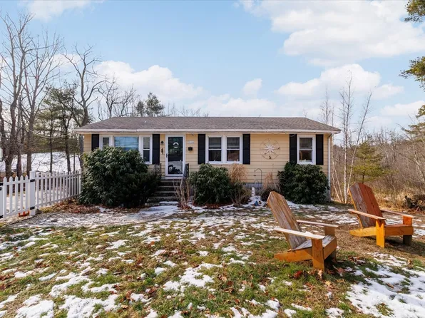 514 West St, Gardner, MA 01440