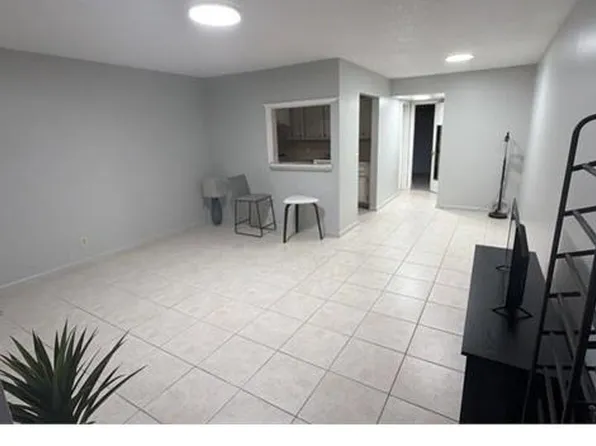 125 Canterbury E #125, West Palm Beach, FL 33417