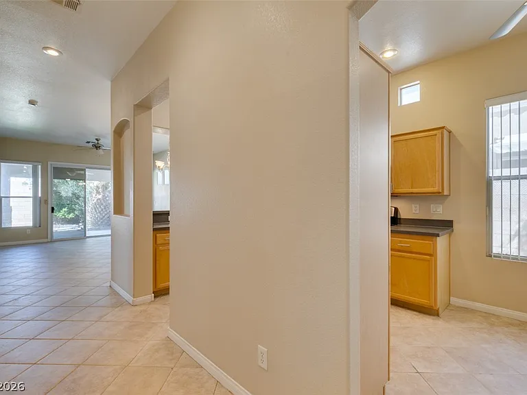 120 Woolman Rink Ave — Photo 4