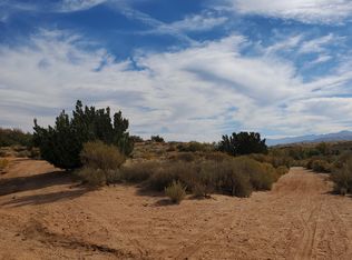Bear Creek Rd, Palmdale, CA 93550
