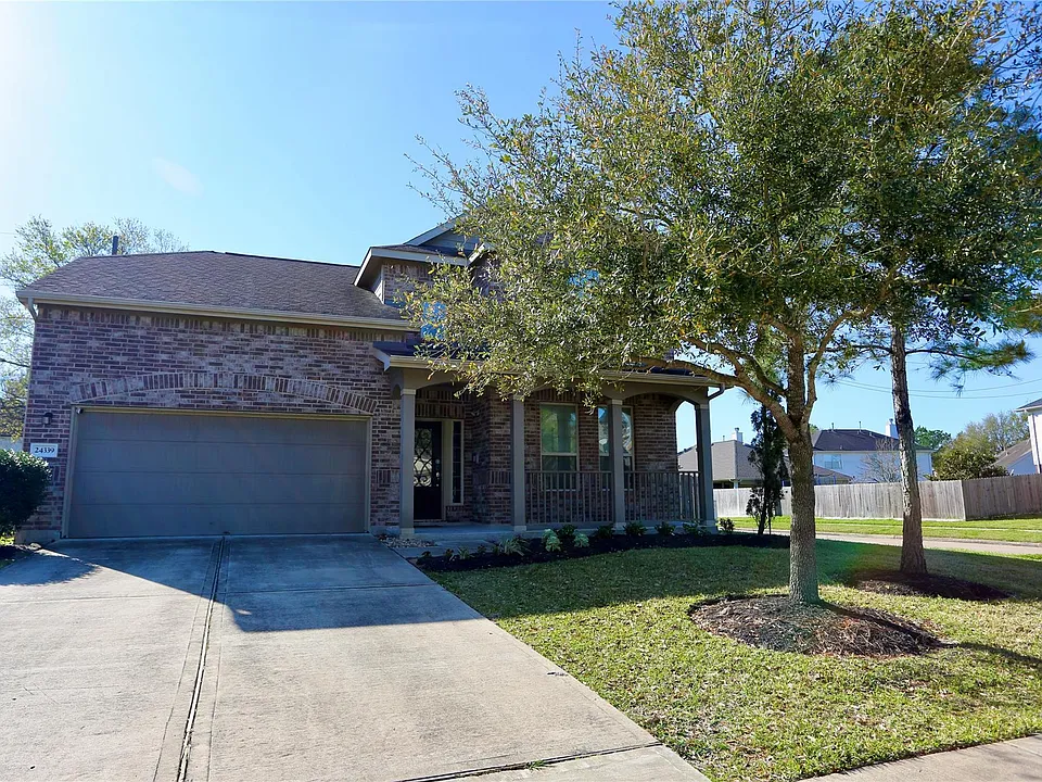 24339 Goodwin Dr
