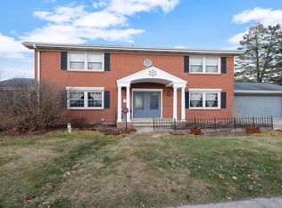 101 Ridge Dr, Dekalb, IL 60115