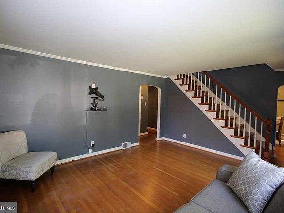 4th image of 248 Merrybrook Dr