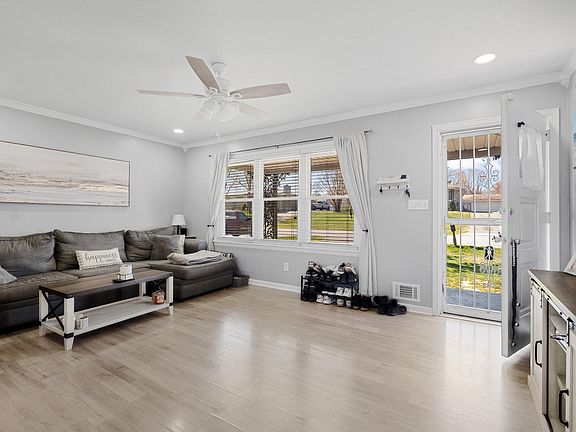 2nd image of 9021 Wanlou Dr
