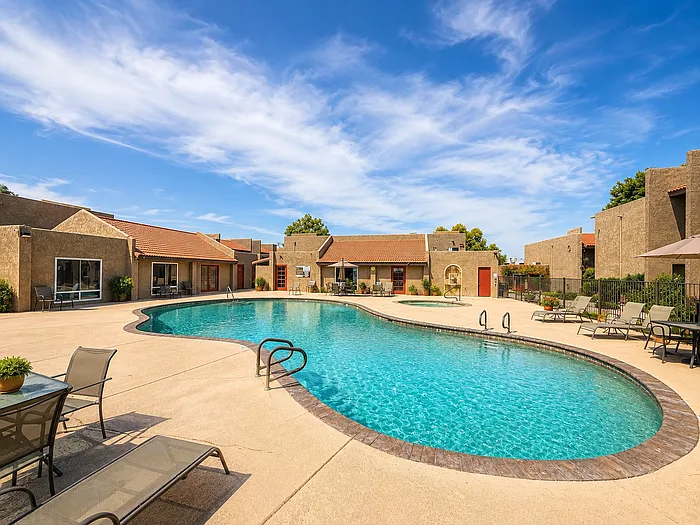 2 bed, 2.0 bath, 982 sqft, $1,650 — Photo 3
