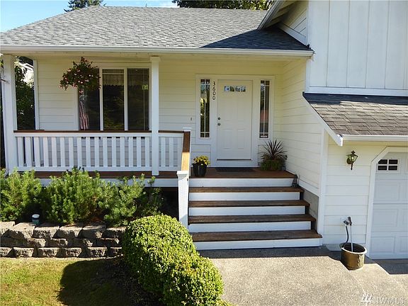 2nd image of 3600 Seneca Dr