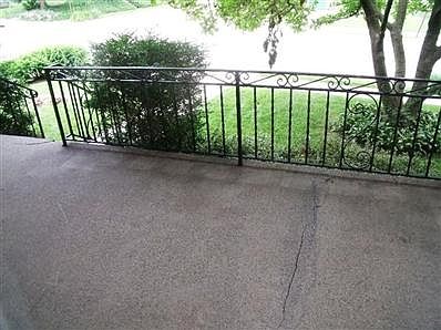 3rd image of 852 Wellmeier Ave