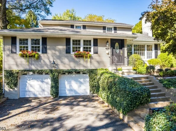 109 Coleman Ave, Chatham Boro, NJ 07928
