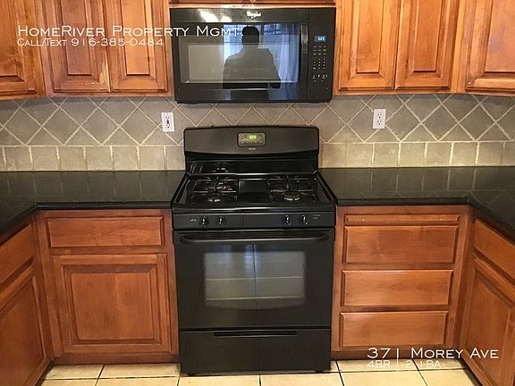 3rd image of 371 Morey Ave
