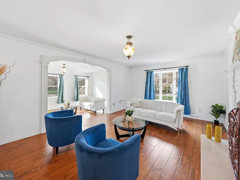 7 Monroe Pl — Photo 25