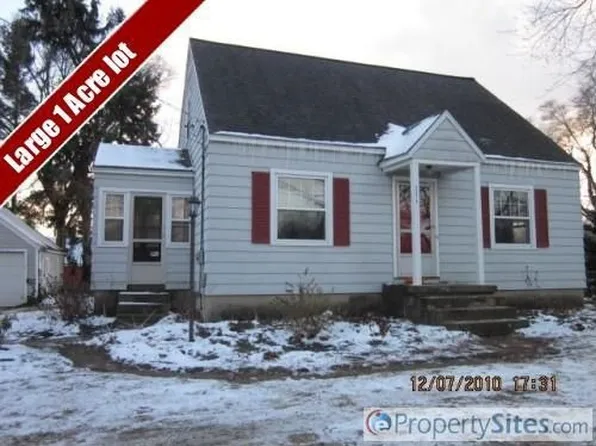 2274 Bauer Rd, Jenison, MI 49428