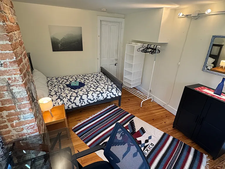 115 Mountain Ave — Photo 3