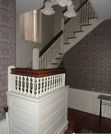 4th image of 105 W Ormsby Ave