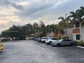 10592 Royal Palm Blvd, Pompano Beach, FL