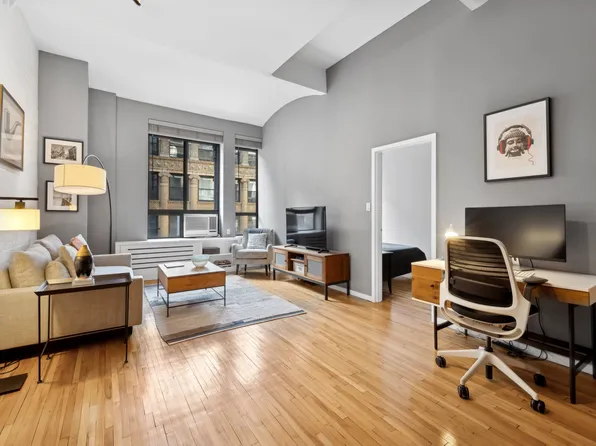 39 East 12th Street 507 image 2 of 8