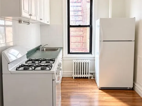 3096 Brighton 6th St #4C, Brooklyn, NY 11235
