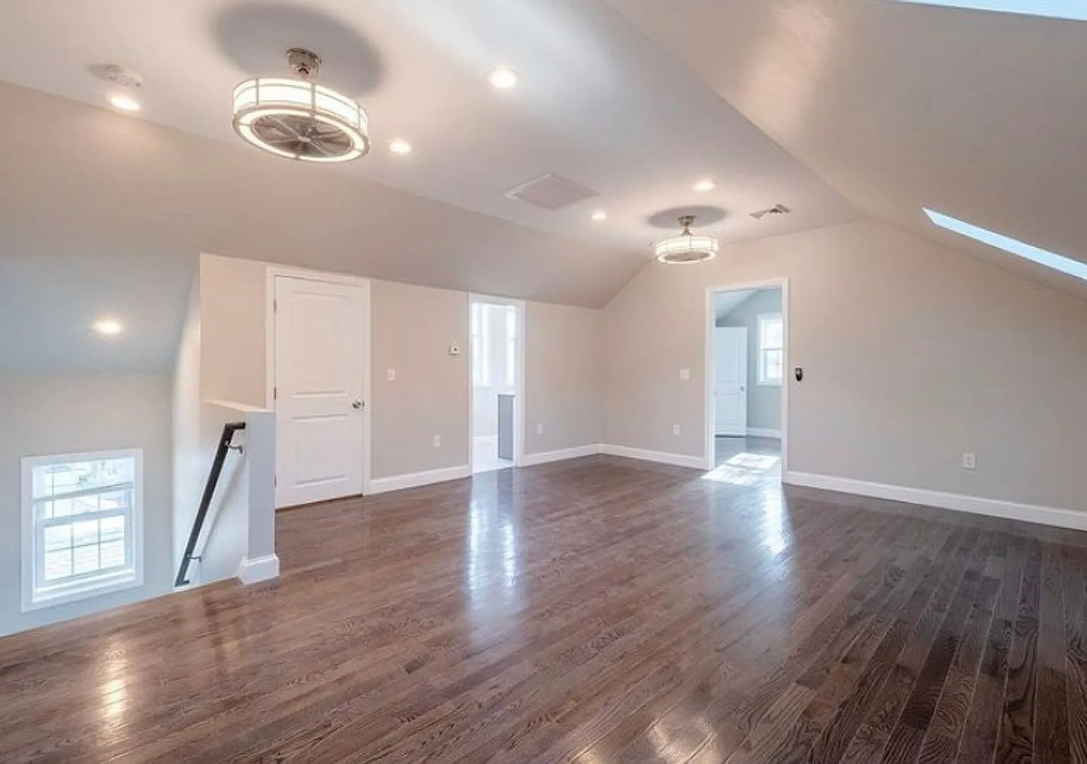 118 Radcliffe — Photo 4