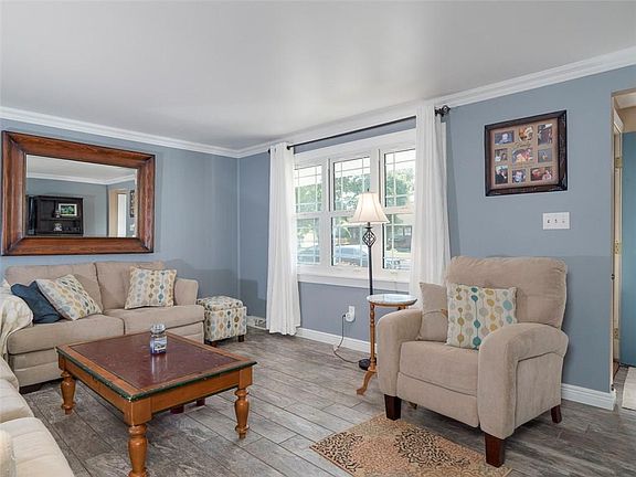 5th image of 21 Queens Dr