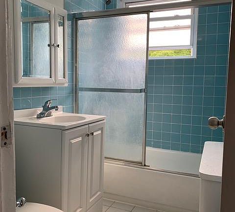 3rd image of 4373 Gunther Ave #1