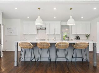 21 Genesee Trl, Harrison, NY 10528