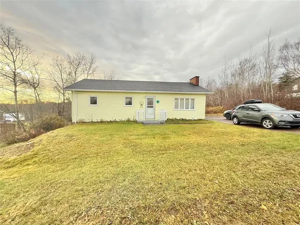 6 Newtown Road, Bishop's Falls, NL A0H1C0