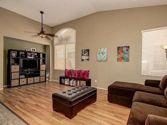 4th image of 20248 N 70th Dr