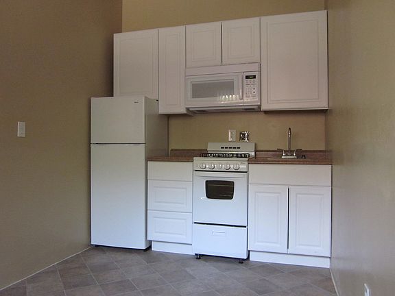 2nd image of 3609 Marine Ave APT 101