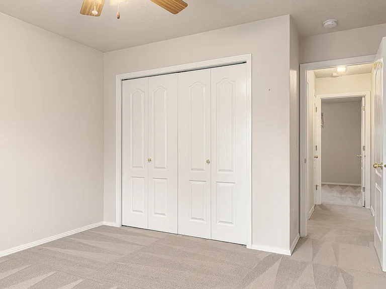 2182 E Clarene St — Photo 15