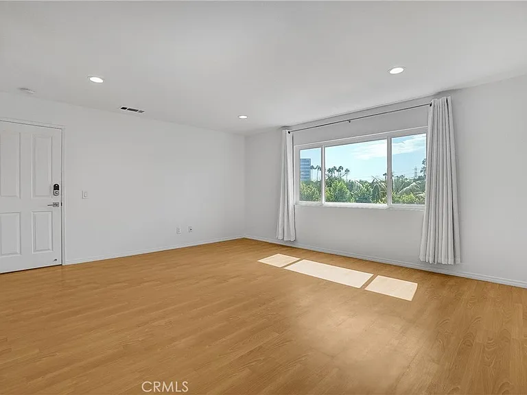 76 Millbrook — Photo 21