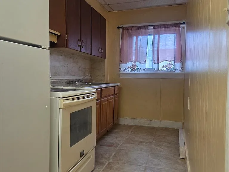 36 S Madison St #2 — Photo 8