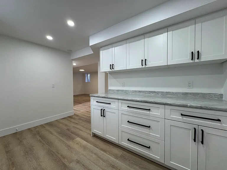 12 Arrowhead Pl #LOWER — Photo 5