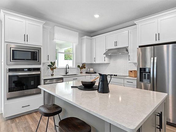 4th image of 2162 Branched Oak Rd