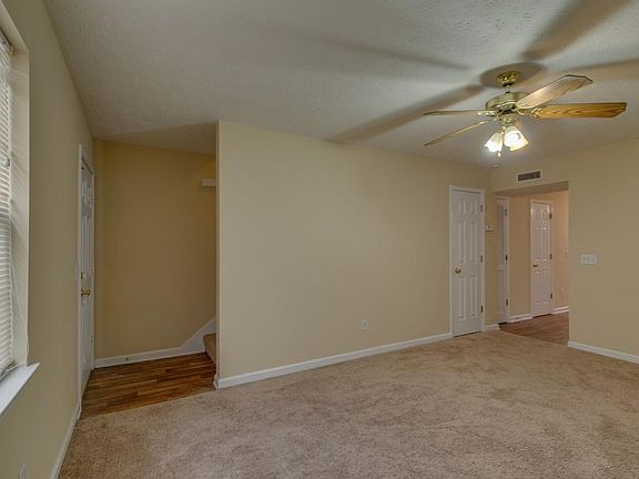 2nd image of 628 Courtland St #628