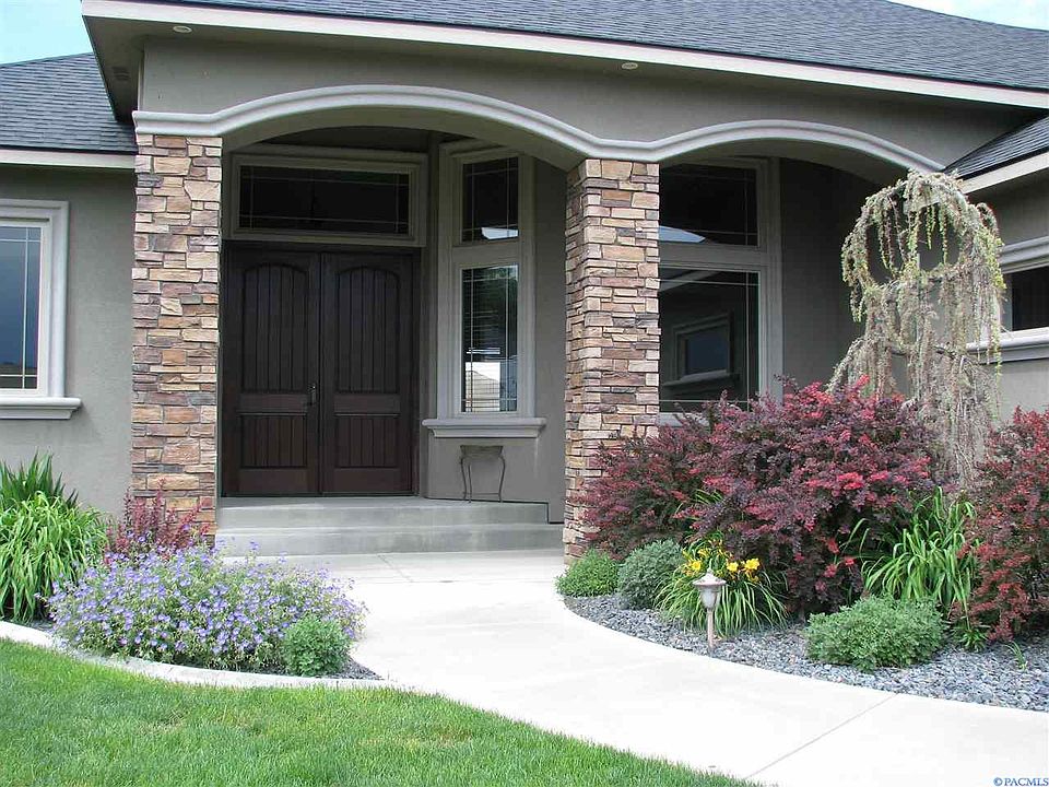 1st image of 104014 Heather Dr