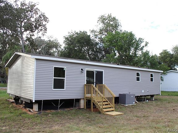 4th image of 2829 N Lakefront Dr