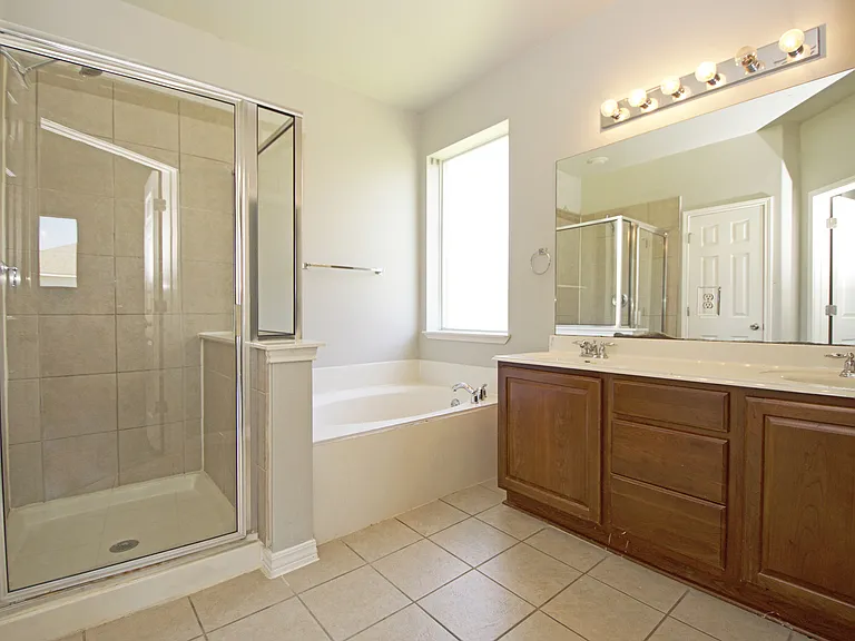 6800 Cromarty Ln — Photo 23