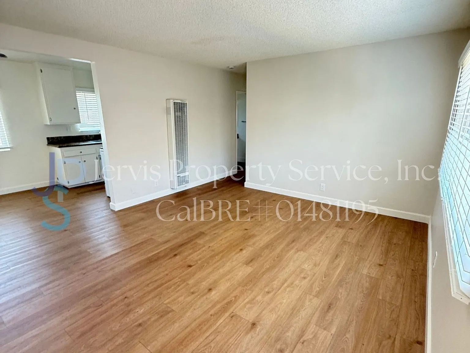 3 bed, $2,550 — Photo 2
