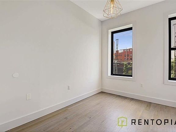 4th image of 245 N 8th St #101