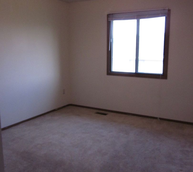 Building Photo 3
