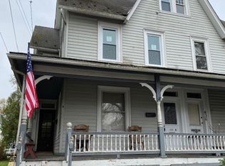 438 E Broad St, Quakertown, PA 18951